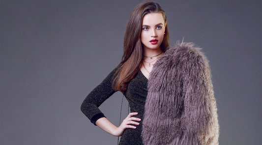 How To Carry Fur Jacket With A Style In 2024
