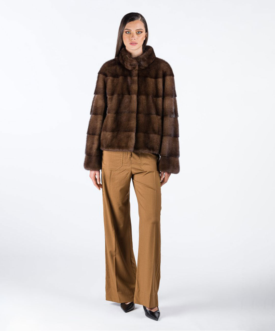 Kurzer brauner Nerzmantel für Damen