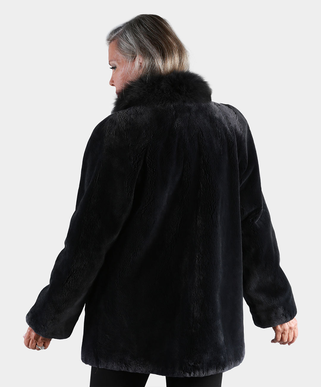 Schwarze Damenjacke aus geschorenem Nerzpelz mit Fuchs-Smoking