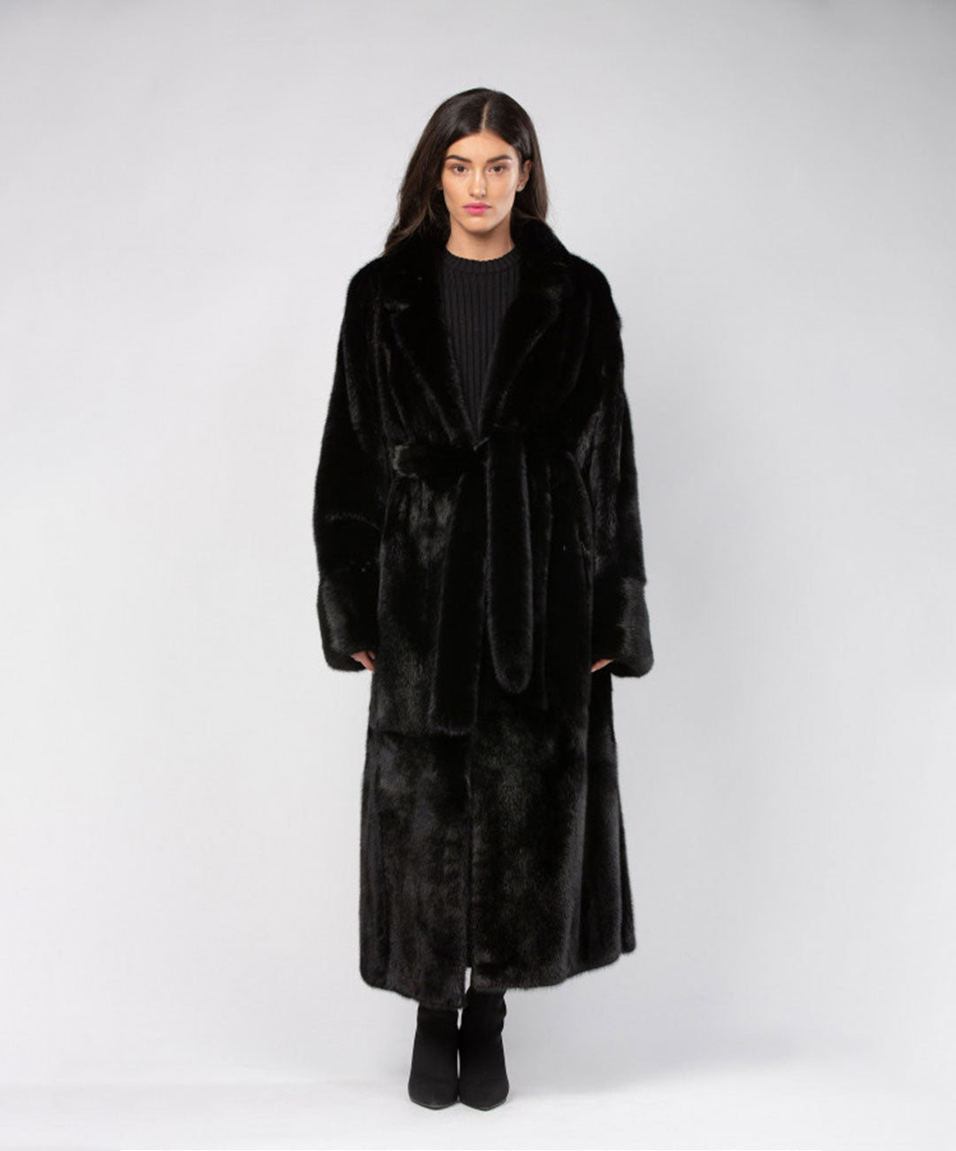 Schwarzer langer Nerzmantel für Damen
