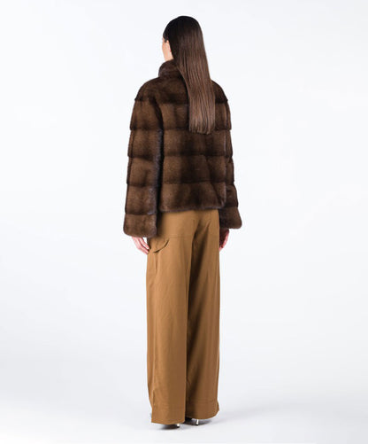 Kurzer brauner Nerzmantel für Damen