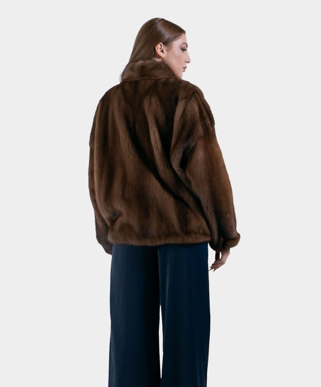 Kurze Nerzjacke für Damen in Mahagoni