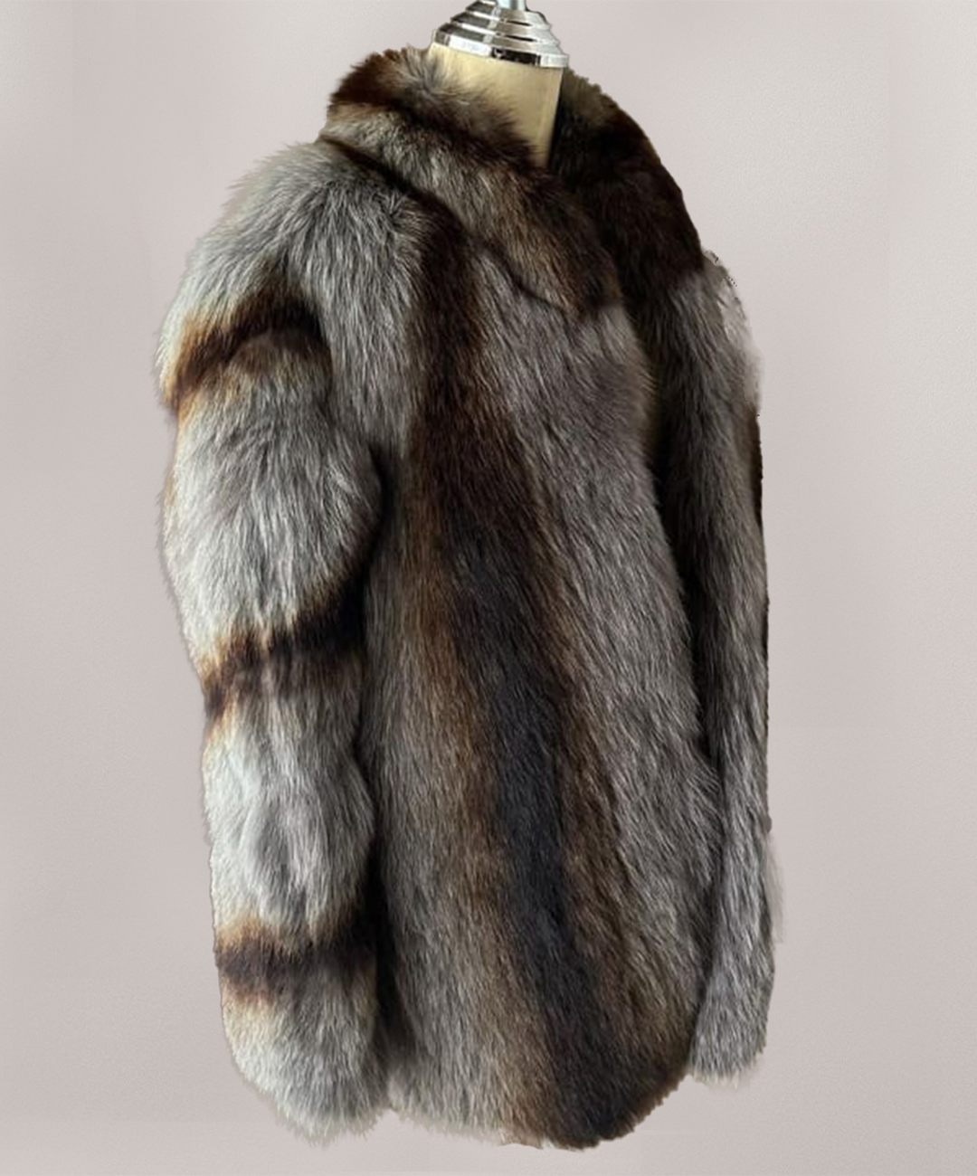 Schöner mehrfarbiger Fuchspelzmantel für Damen